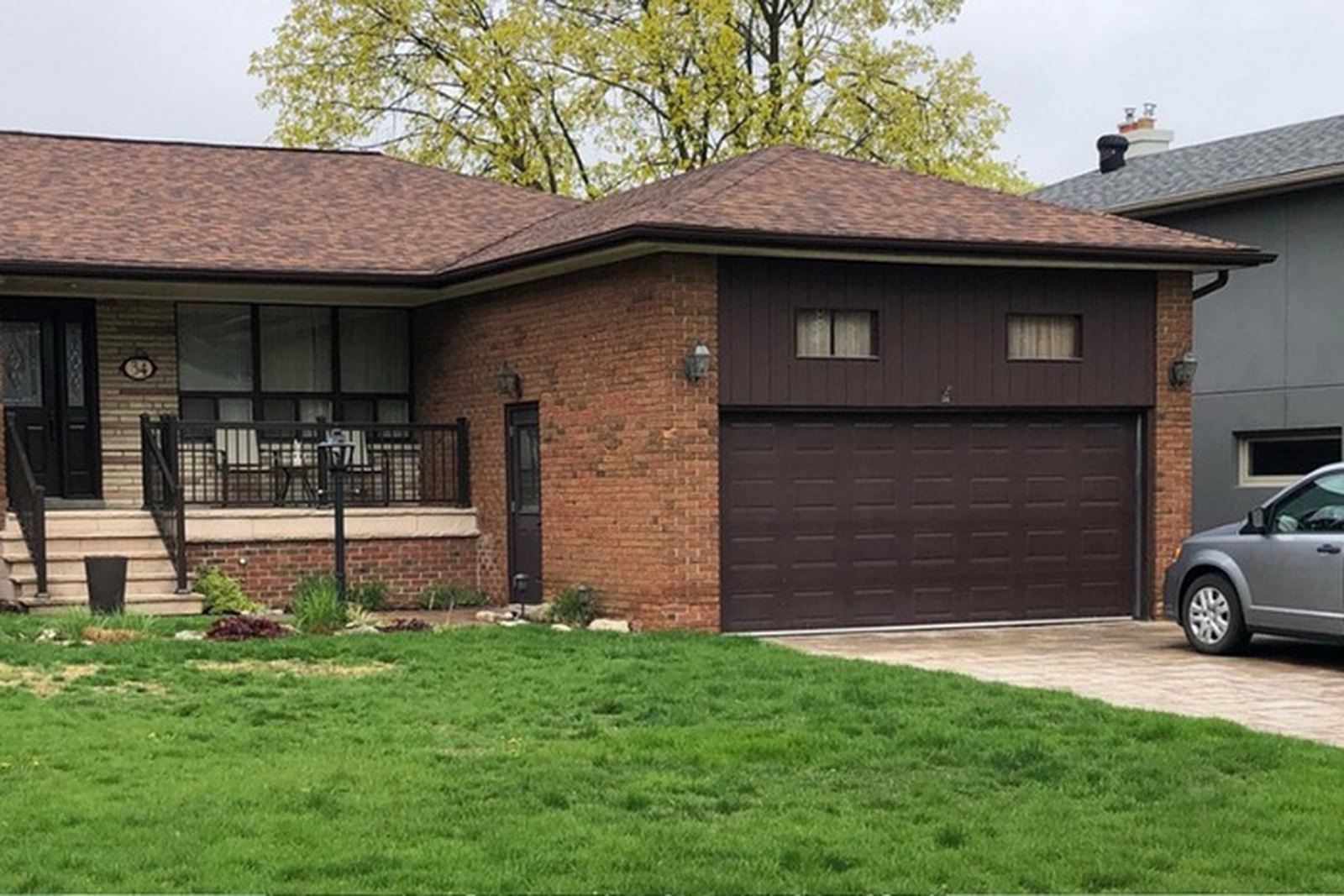Bungalow Curb Appeal before