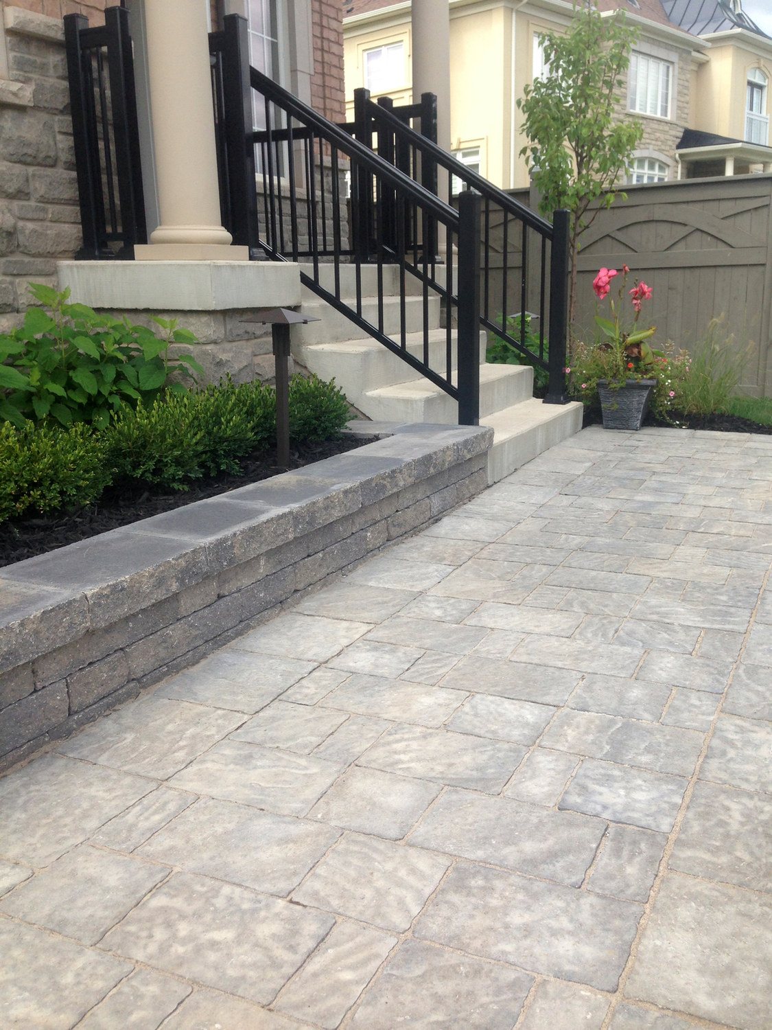 Entry Steps & Retaining